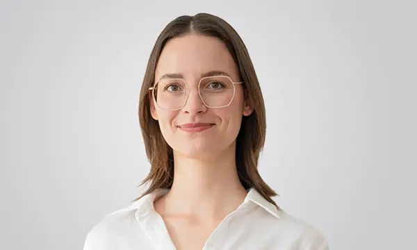 Dr. med. Janina Agoston
